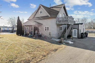 400 W North Ave in Little Chute, WI - Foto de edificio - Building Photo