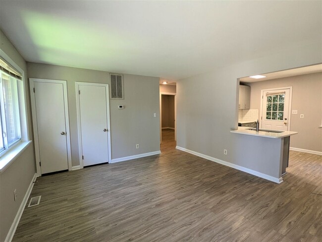 3906 Lexington Dr in Raleigh, NC - Building Photo - Building Photo