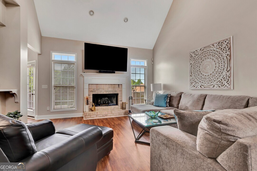 311 Hambrick Park in Fayetteville, GA - Building Photo