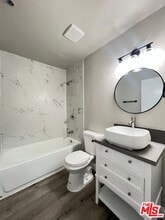 8307 S Figueroa St in Los Angeles, CA - Building Photo - Building Photo