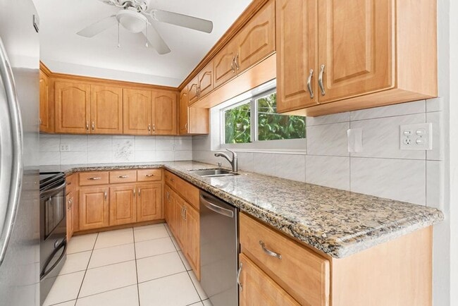 952 SE 7th St in Deerfield Beach, FL - Building Photo - Building Photo