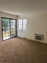 542 Normandie Ave in Los Angeles, CA - Building Photo - Building Photo