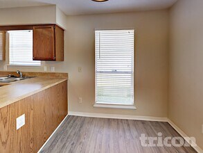 6747 Long Meadow Cir S in Jacksonville, FL - Building Photo - Building Photo