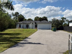 3335 Everglades Blvd S in Naples, FL - Building Photo - Building Photo