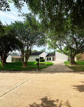 4306 Shady Springs Dr in Seabrook, TX - Foto de edificio - Building Photo