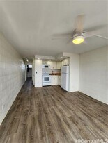 98-142-142 Lipoa Pl in Aiea, HI - Building Photo