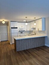6070 W 19th Ave in Hialeah, FL - Building Photo - Building Photo