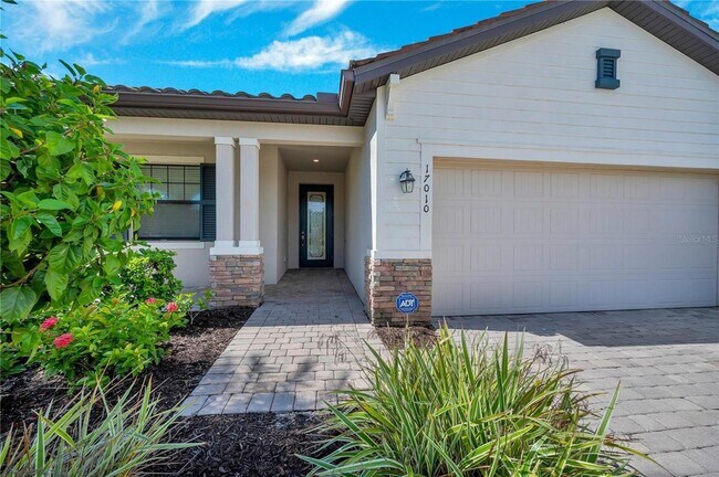 17010 Blue Rdg Pl in Bradenton, FL - Building Photo - Building Photo