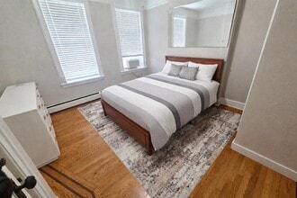 391 Woodlawn Ave in Jersey City, NJ - Building Photo - Building Photo