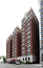 Hampton House in Chicago, IL - Foto de edificio - Building Photo