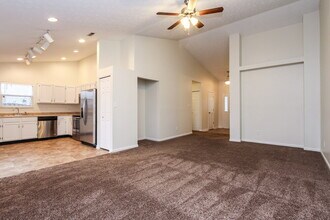 5309 Waterton Lakes Dr in Indianapolis, IN - Building Photo - Building Photo