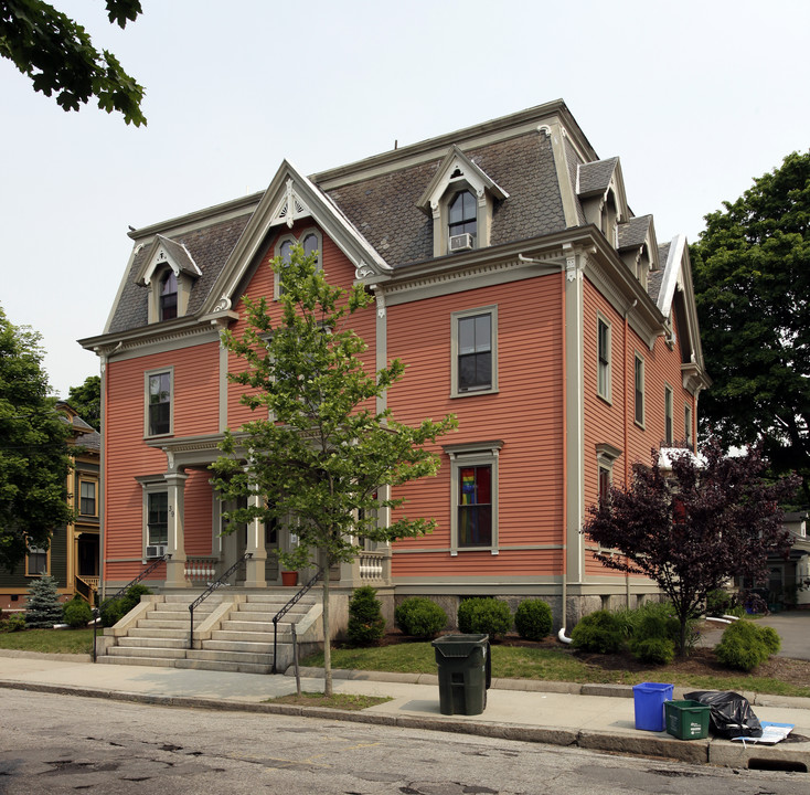 37-39 Parkis Ave in Providence, RI - Building Photo