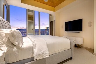 3750 S Las Vegas Blvd in Las Vegas, NV - Foto de edificio - Building Photo