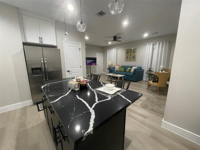 5010 Wilmington St-Unit -A in Houston, TX - Building Photo - Building Photo