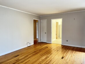 132 Mayflower Rd in Johnson City, TN - Building Photo - Building Photo