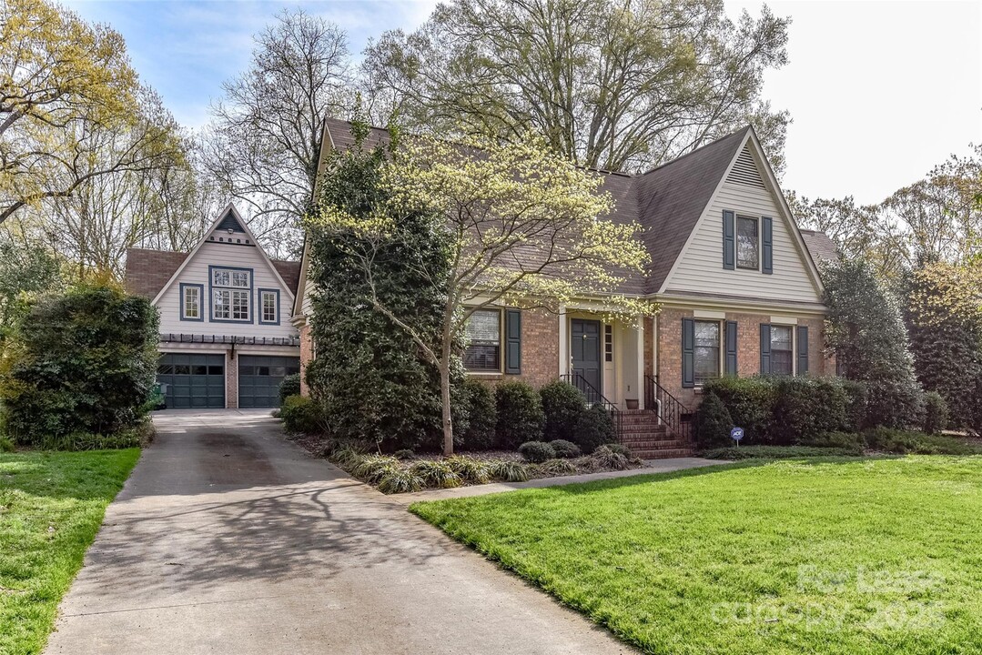 6219 Gothic Ct in Charlotte, NC - Building Photo