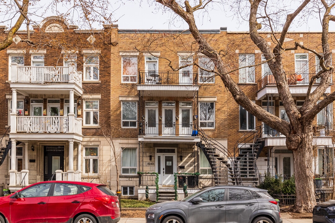5243 De Lorimier Av in Montréal, QC - Building Photo