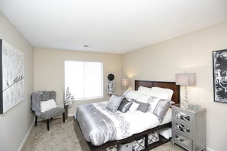The Lodge in Blue Springs, MO - Foto de edificio - Interior Photo
