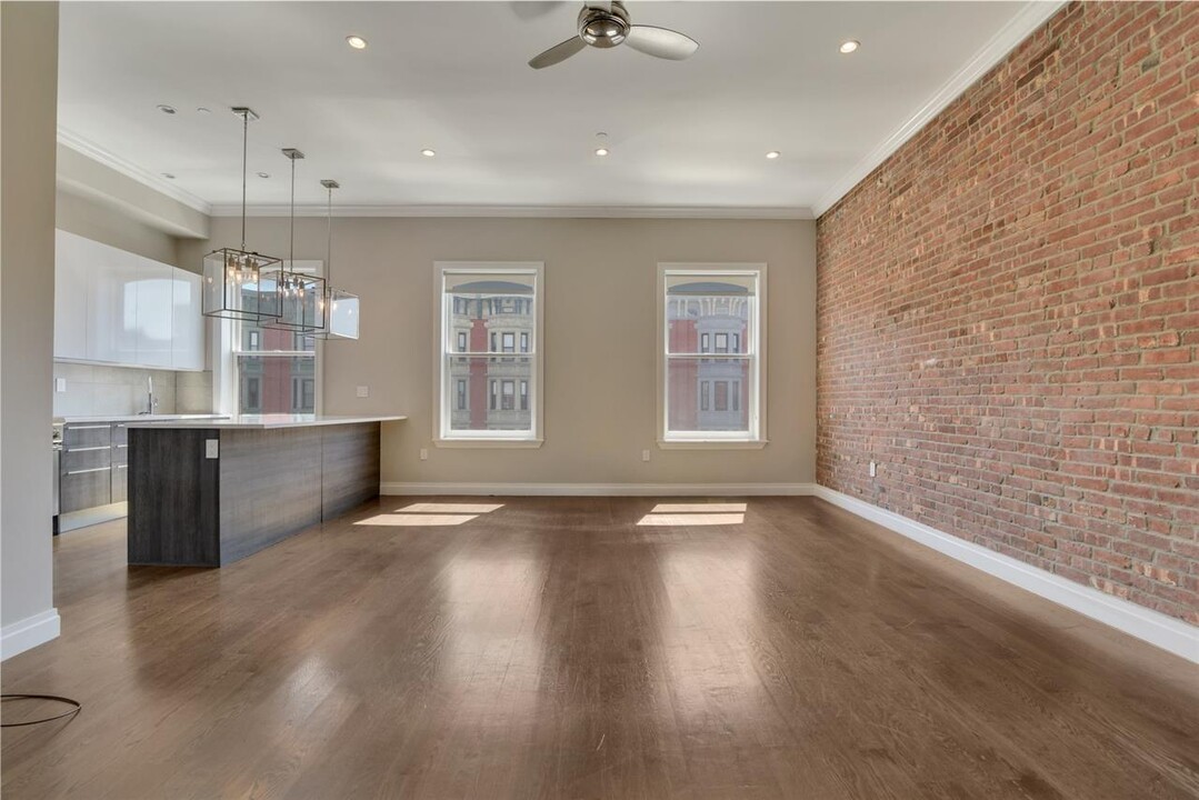 808 Washington St in Hoboken, NJ - Building Photo