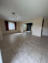 9538 North Ave in Planada, CA - Building Photo