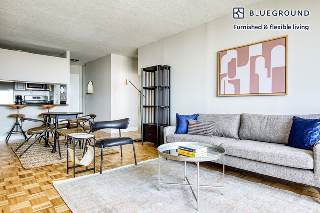 225 E 95th St, Unit FL30-ID622 in New York, NY - Building Photo - Building Photo