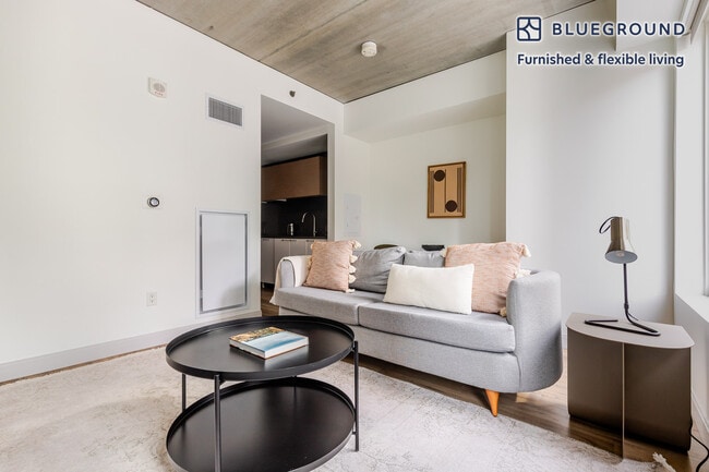 1350 Boylston St in Boston, MA - Building Photo - Building Photo