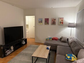 3646 Vinton Ave, Unit B in Los Angeles, CA - Building Photo - Building Photo