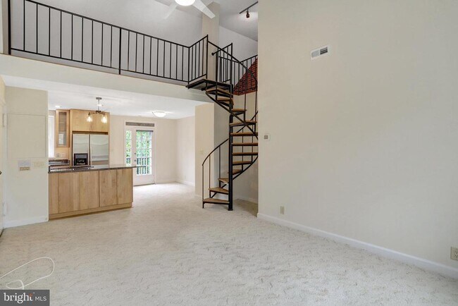 3062 S Buchanan St-Unit -C2 in Arlington, VA - Building Photo - Building Photo