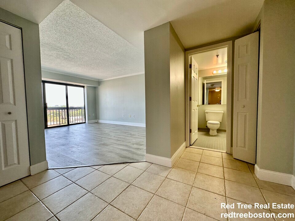 15 N Beacon St in Boston, MA - Foto de edificio