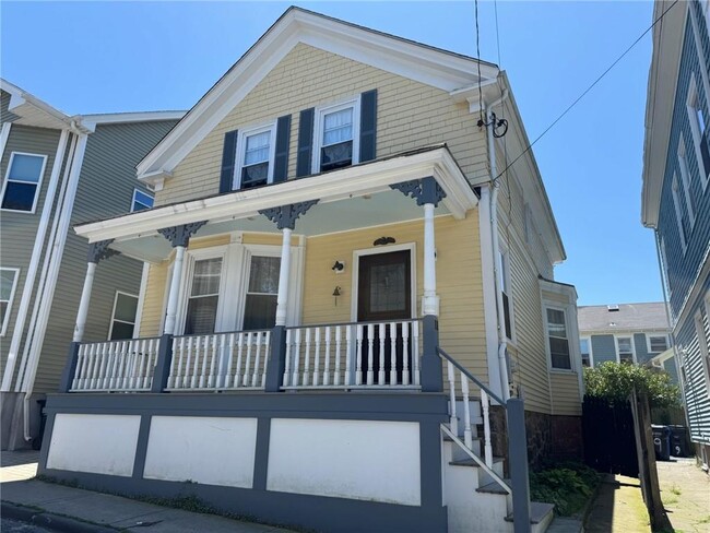 11 Ann St