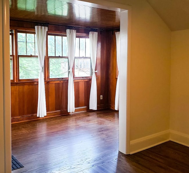 property at 2107 Grand St NE