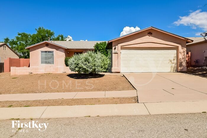 9969 E Moonstruck Way in Tucson, AZ - Foto de edificio