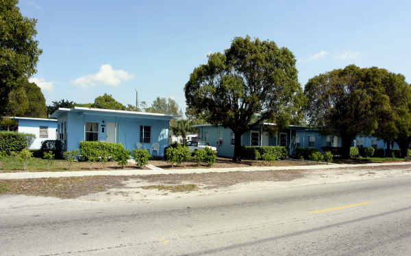 407 NW 13th Ave in Fort Lauderdale, FL - Building Photo