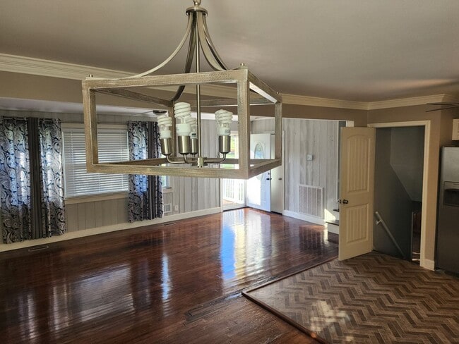 204 Williamsburg Dr in Greenville, SC - Building Photo - Building Photo