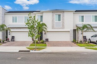 264 Nine Iron Dr in Davenport, FL - Building Photo