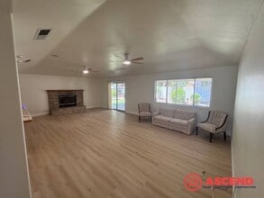 8408 Salix Ct in Bakersfield, CA - Building Photo - Building Photo