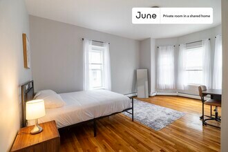 5 W Cottage St in Boston, MA - Building Photo - Building Photo