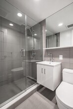 326 Harvard St, Unit 2 in Cambridge, MA - Foto de edificio - Building Photo