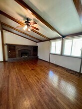 9108 S Buckner Tarsney Rd in Oak Grove, MO - Building Photo - Building Photo