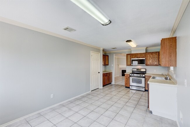 property at 6607 Springfield Garden Ln