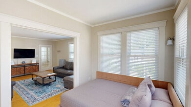 128 1/2 Elm St, Unit ID1380181P in Southbridge, MA - Building Photo - Building Photo