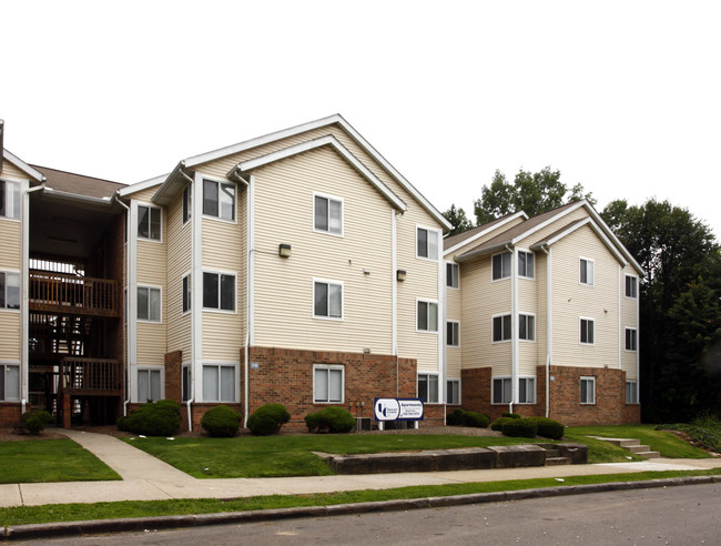 University Commons in Akron, OH - Foto de edificio - Building Photo