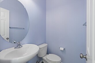 10242 Spring Iris Dr in Bristow, VA - Building Photo - Building Photo