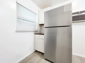 1014 1/2 E 38th St in Austin, TX - Building Photo - Building Photo