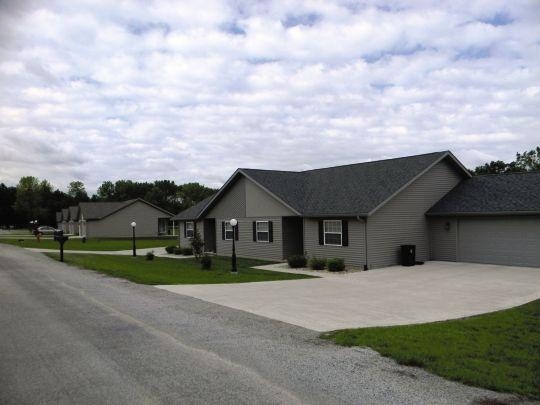 Easterly Luxury Apartments in Carbondale, IL - Building Photo