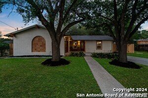 4018 Meadow Ridge St in San Antonio, TX - Building Photo