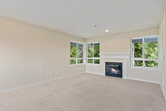 3926 243rd Pl SE in Bothell, WA - Building Photo - Building Photo