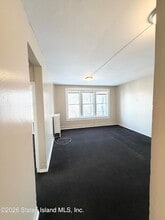 37 Avon Pl, Unit 1b in Staten Island, NY - Foto de edificio - Building Photo