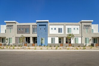 BB Living Val Vista in Gilbert, AZ - Foto de edificio - Building Photo