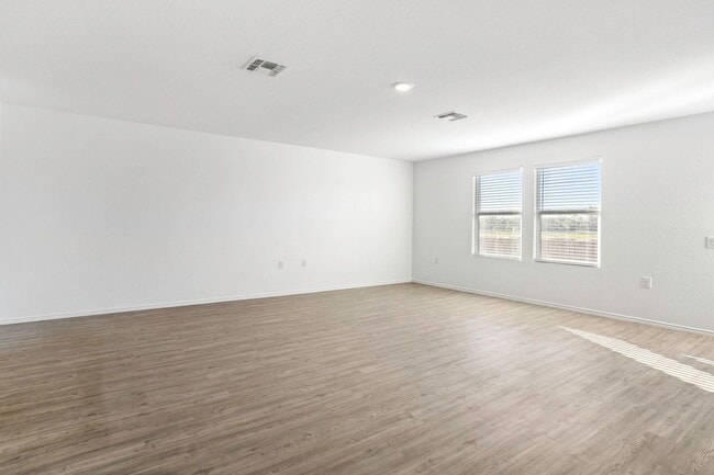 8703 Macdona Pl in San Antonio, TX - Building Photo - Building Photo